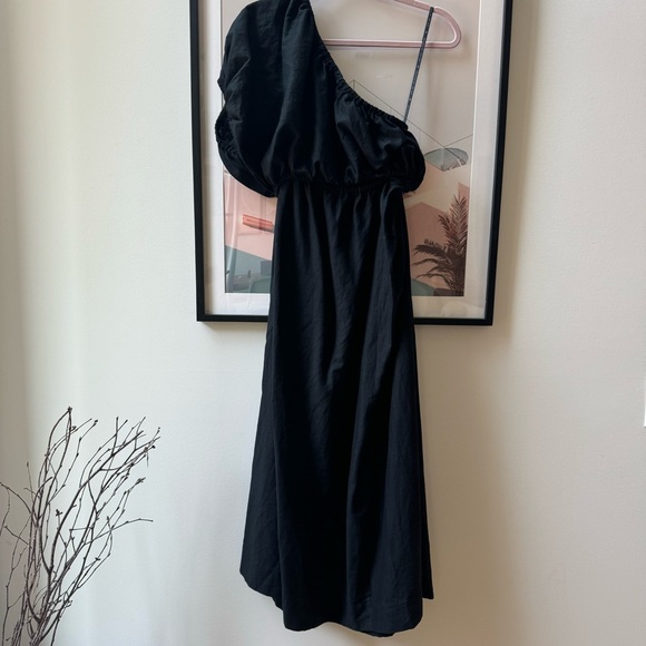 Farm Rio One-Shoulder Cut-Out Maxi Dress - Picture 4 of 7